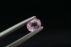 Pinkfarbige geschliffene Rubellite