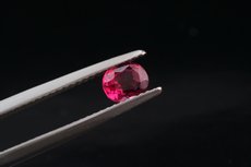 Pinkfarbige geschliffene Rubellite