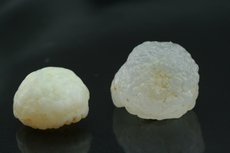 2 Botryoidale Chalcedon 