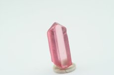 スピネル (Spinel)