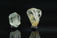 Zwei Chrysoberyll Kristalle