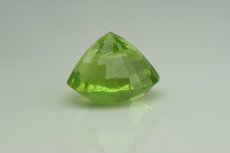 Feiner geschliffener Peridot