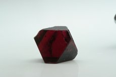 2 distorted Spinel Crystals