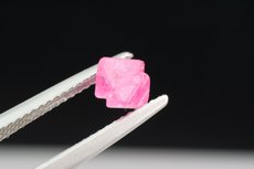 スピネル (Spinel)