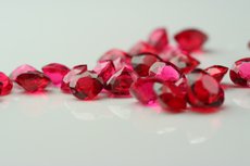 スピネル (Spinel)