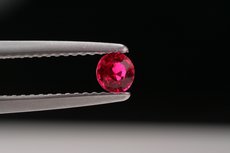 スピネル (Spinel)