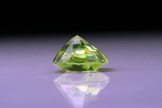 Facettierter Peridot