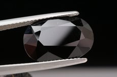 Top Serendibit 9 Kt. & Kristall mit Endfläche