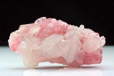 Pinkfarbige Turmaline auf Quarz