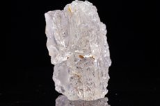 Klarer Petalit Kristall