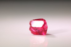 Fine twinned Spinel Crystal after Spinel -law