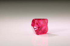 Fine twinned Spinel Crystal after Spinel -law