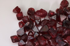 180 pcs. Spinel Crystals