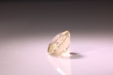 シンハリ石  シンハライト  (Sinhalite)