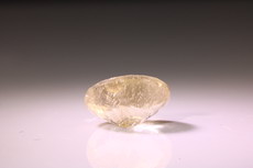 シンハリ石  シンハライト  (Sinhalite)