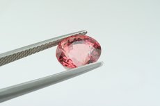 スピネル (Spinel)