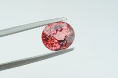 スピネル (Spinel)