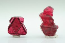 Unusual twinned Spinel Crystal 