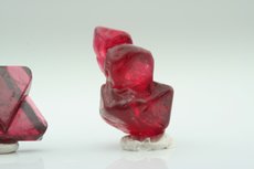 Unusual twinned Spinel Crystal 