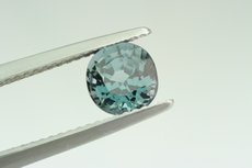 ブルースピネル (Spinel)