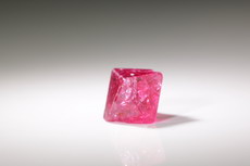 Fine red Spinel Crystal 6,75 cts