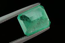 Top Fine faceted Emerald Colombia