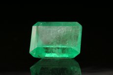 Top Fine faceted Emerald Colombia