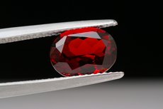 Top Deep red Clinohumite oval Cut Tanzania