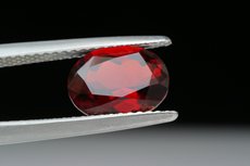 Top Deep red Clinohumite oval Cut Tanzania