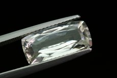 Top Faceted Forsterite 3,7 Carat