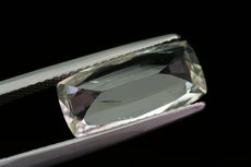 Top Faceted Forsterite 3,7 Carat