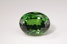 Great fine green Tsavorite 5 cts.