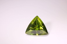 Schöner Demantoid Trillion-Schliff (Telyanskaya)