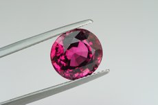 Fine purplish-red Tourmaline Cut 5 cts. Mozambique