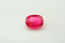 スピネル (Spinel)