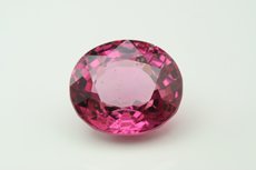 Purplish faceted Spinel