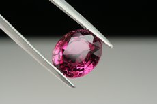 Purplish faceted Spinel