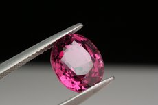 Purplish faceted Spinel