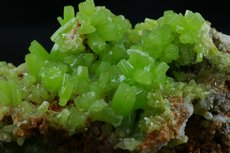 緑鉛鉱 (Pyromorphite)