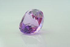 スピネル (Spinel)