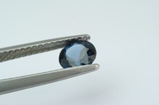 スピネル (Spinel)