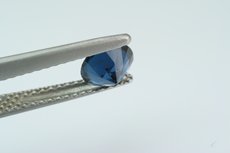 スピネル (Spinel)