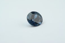 スピネル (Spinel)