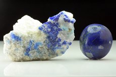 Lasurit (Lapis) Kristalle m. Apatit Burma