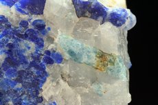 Lasurit (Lapis) Kristalle m. Apatit Burma