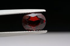 スピネル (Spinel)