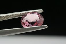 Light pink Spinel oval Cut