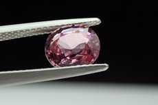 Light pink Spinel oval Cut