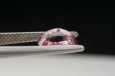 Light pink Spinel oval Cut