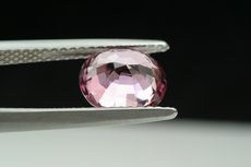 Light pink Spinel oval Cut